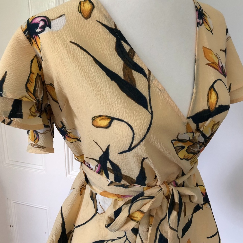 A New Day flower shirt - Size Medium